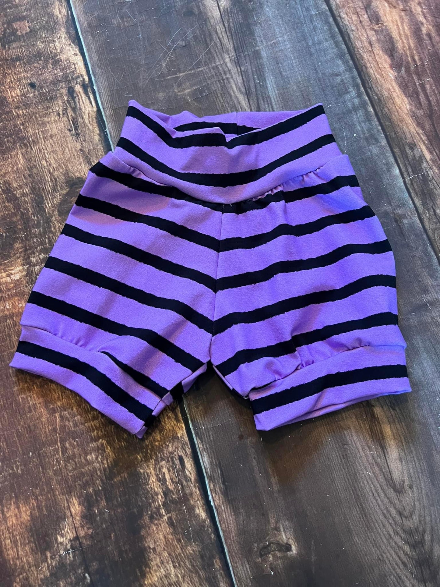 3/4 Purple Stripe Cuff Shorts